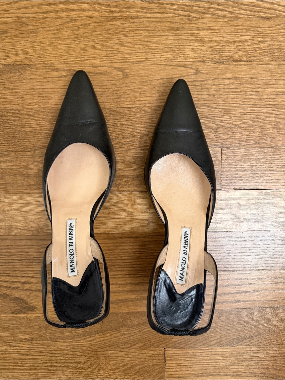 Manolo Blahnik Black Pointed Slingback Heels - Picture 2 of 6
